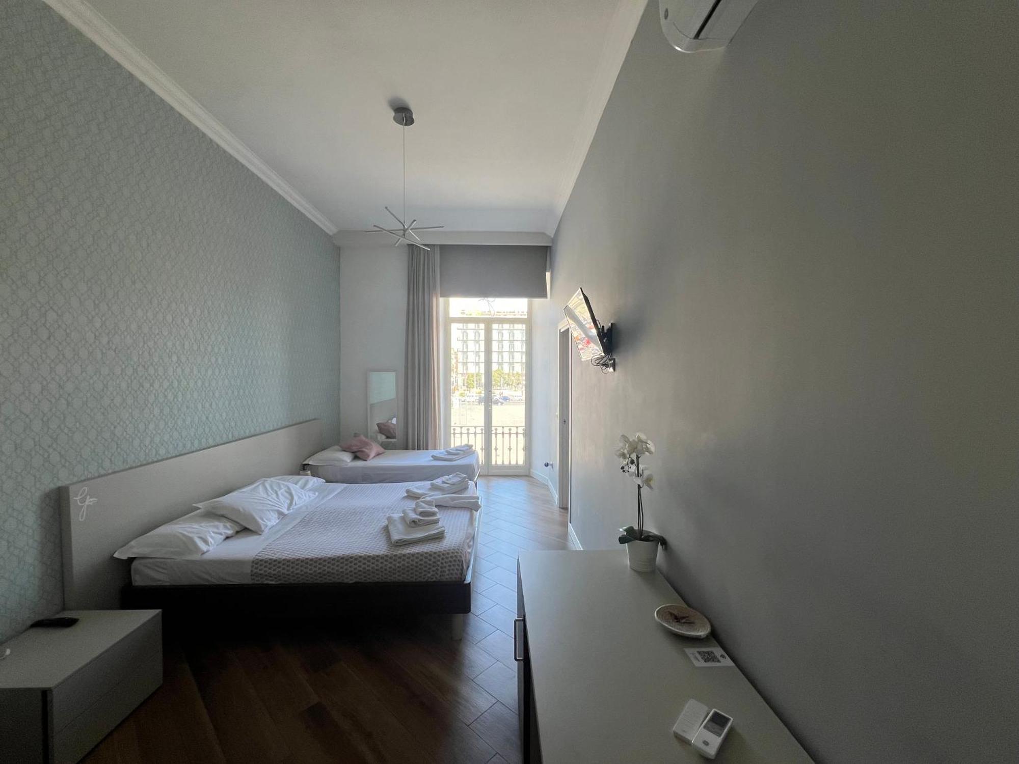 Rooms Garibaldi Νάπολη Εξωτερικό φωτογραφία