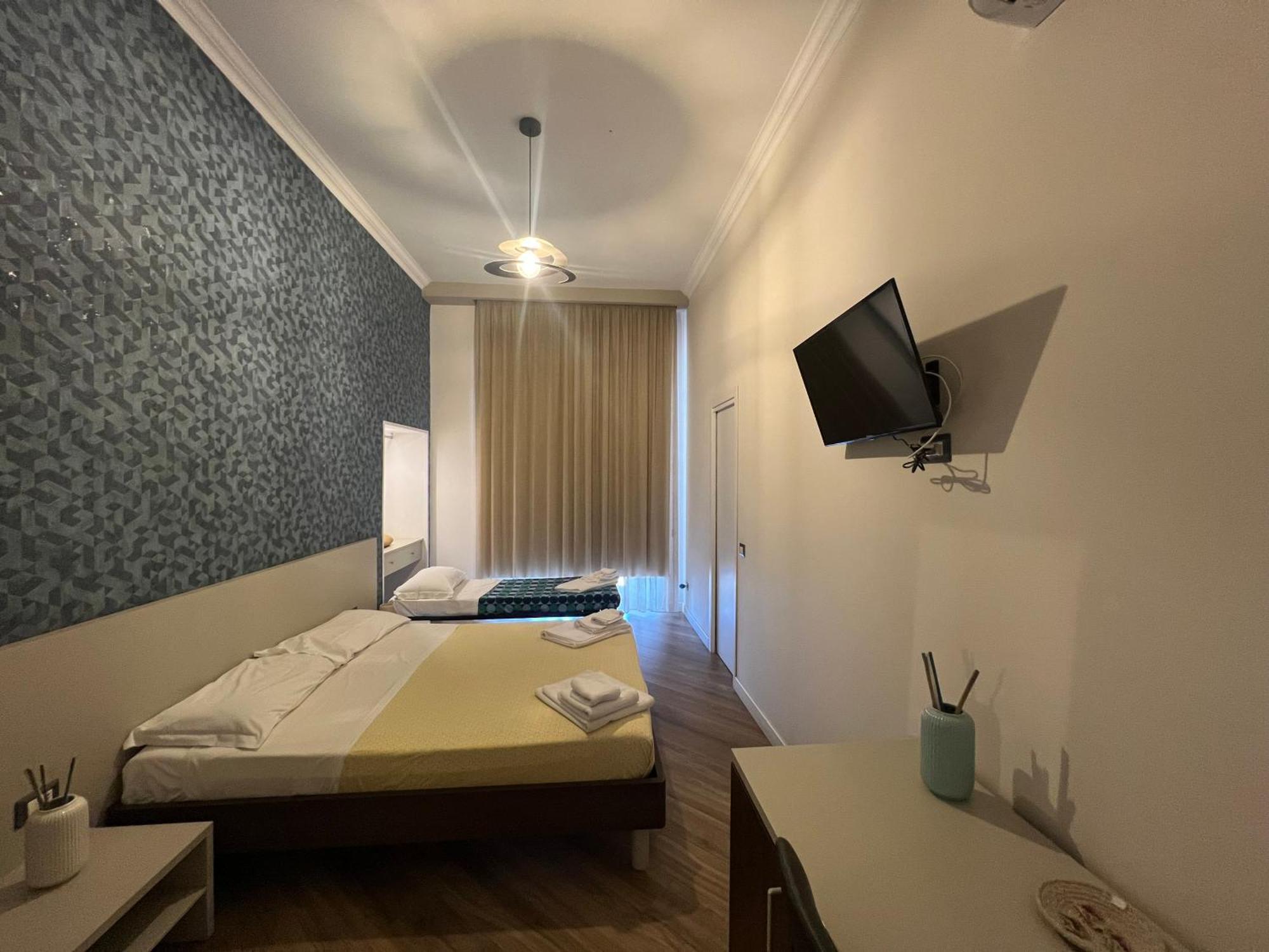 Rooms Garibaldi Νάπολη Εξωτερικό φωτογραφία