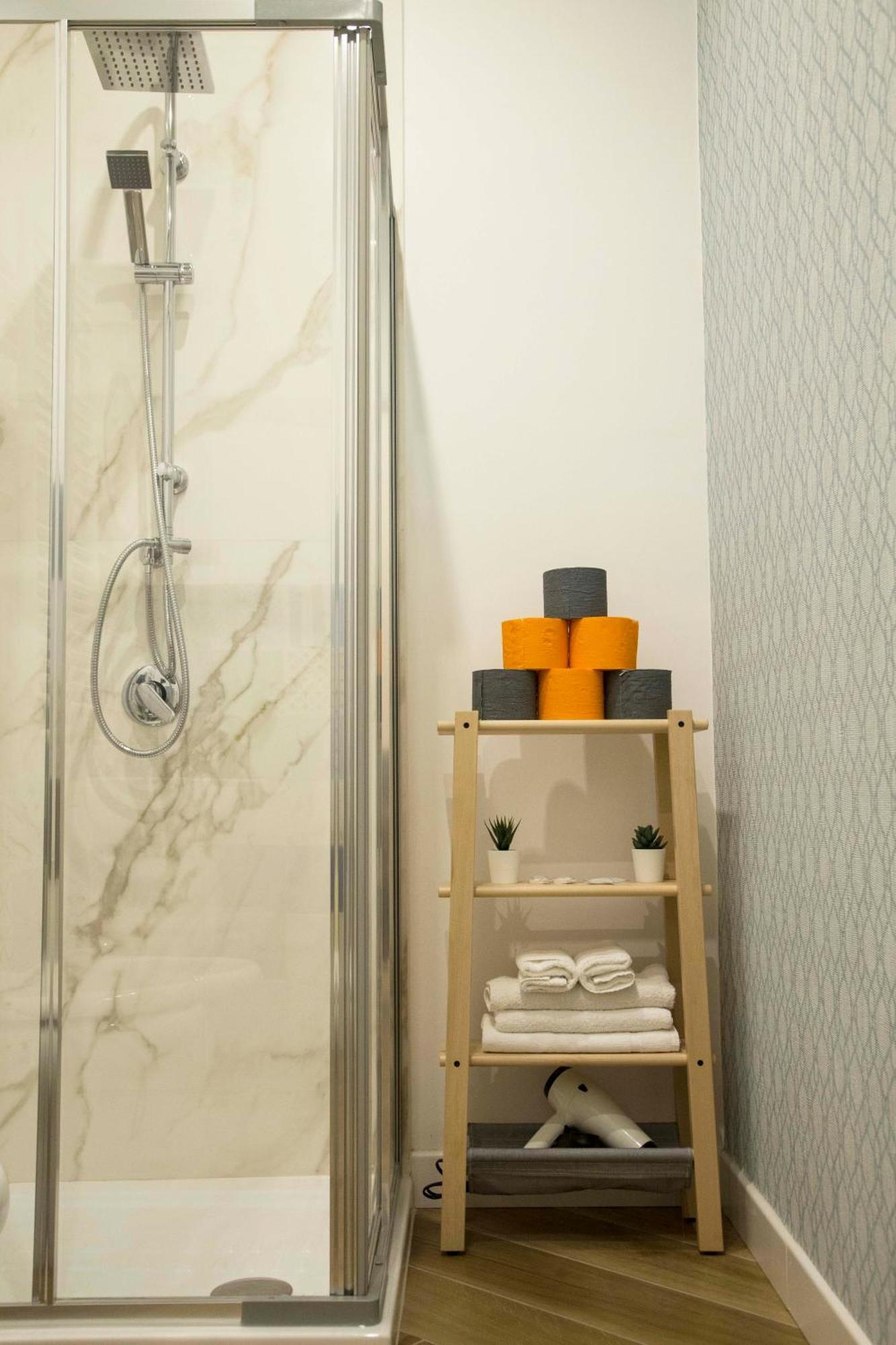 Rooms Garibaldi Νάπολη Εξωτερικό φωτογραφία