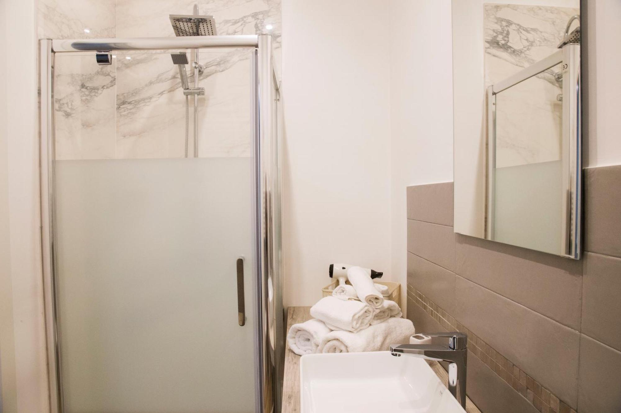 Rooms Garibaldi Νάπολη Εξωτερικό φωτογραφία