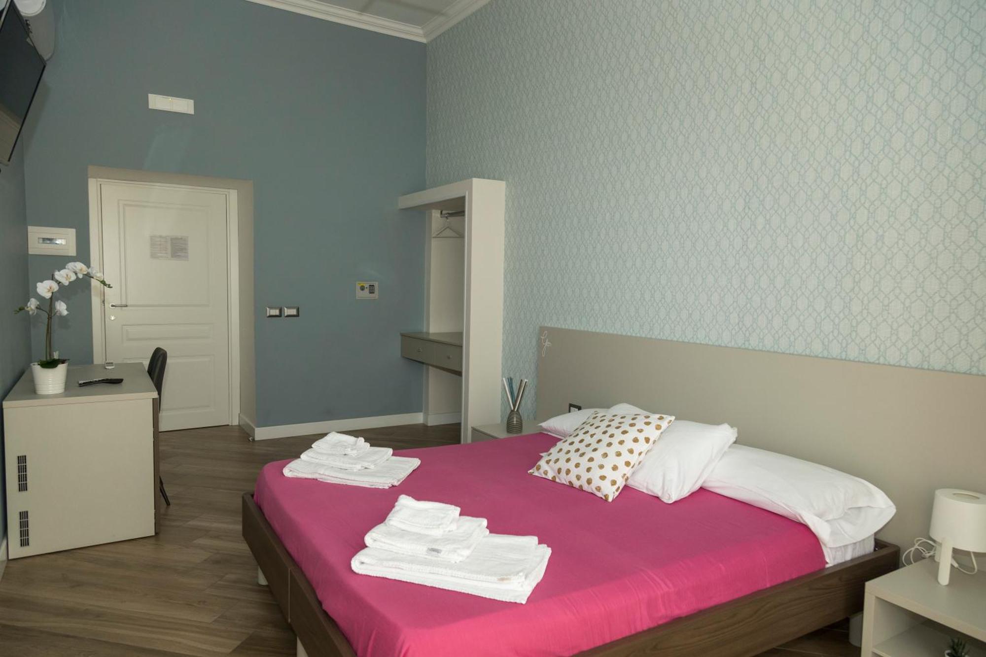 Rooms Garibaldi Νάπολη Εξωτερικό φωτογραφία